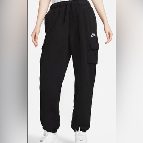 Black nike sweatpants with pockets on the side -NIKE - Picture 1 of 3